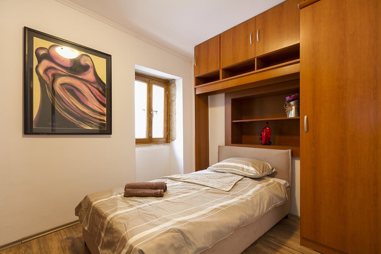 Apartment Nino Ровинь Номер фото